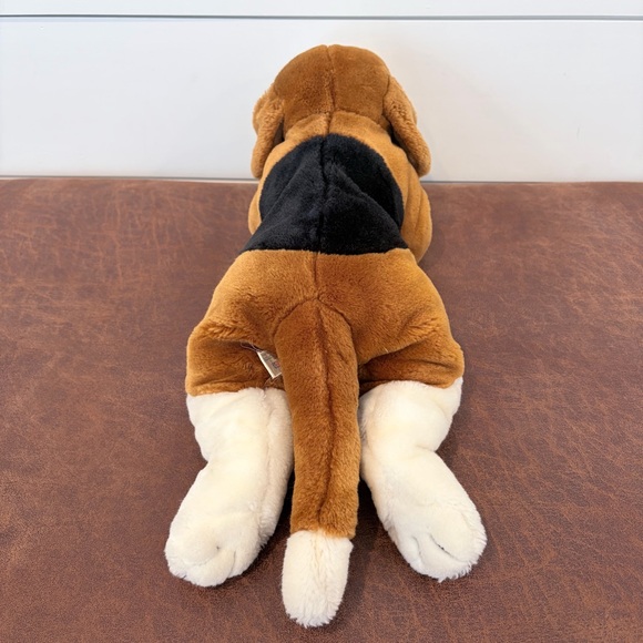 Beagle Dog Plush Stuffed Animal IDS Preferred Brown White 18” Puppy Toy - Picture 4 of 10